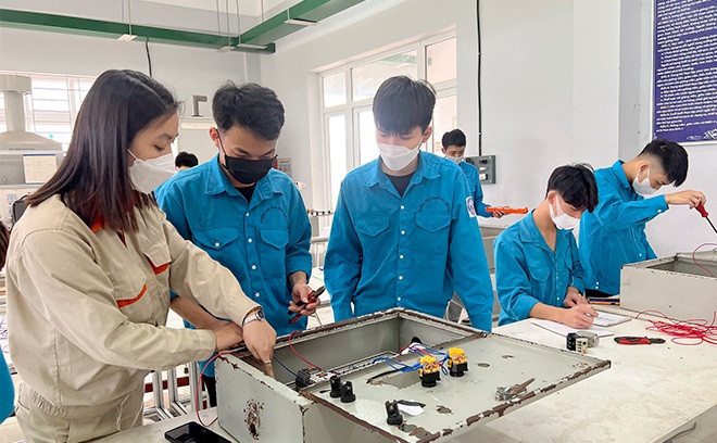 thiết bị dạy nghề chuyên ngành điện - điện tử