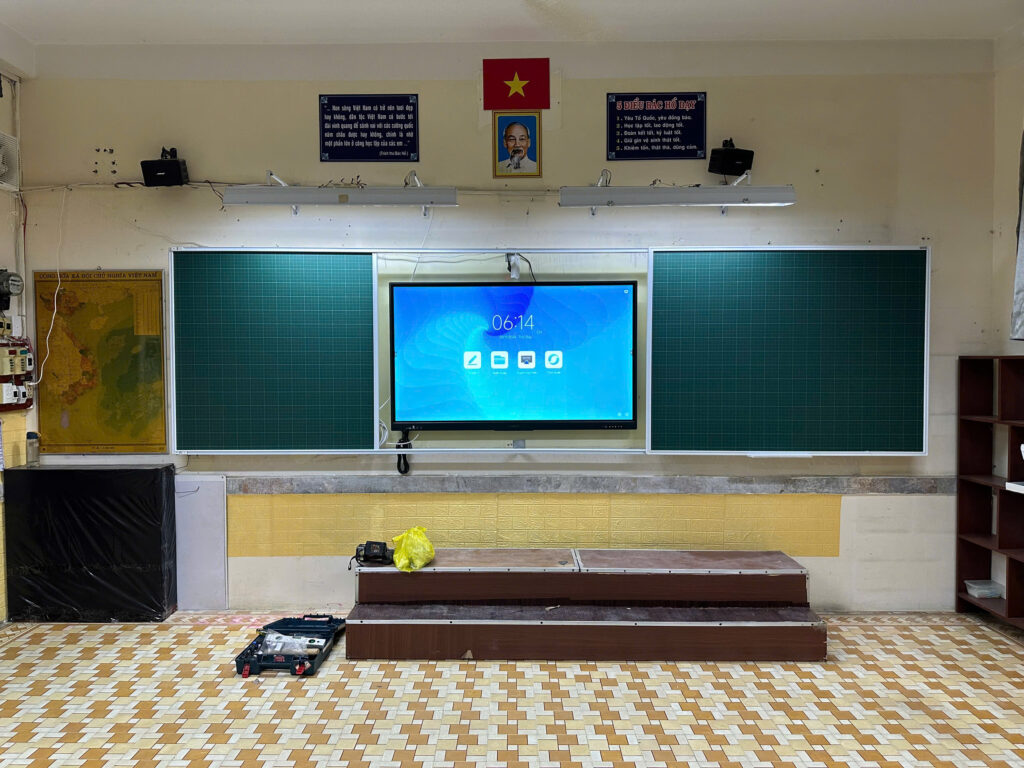 màn hình tương tác 75 inch