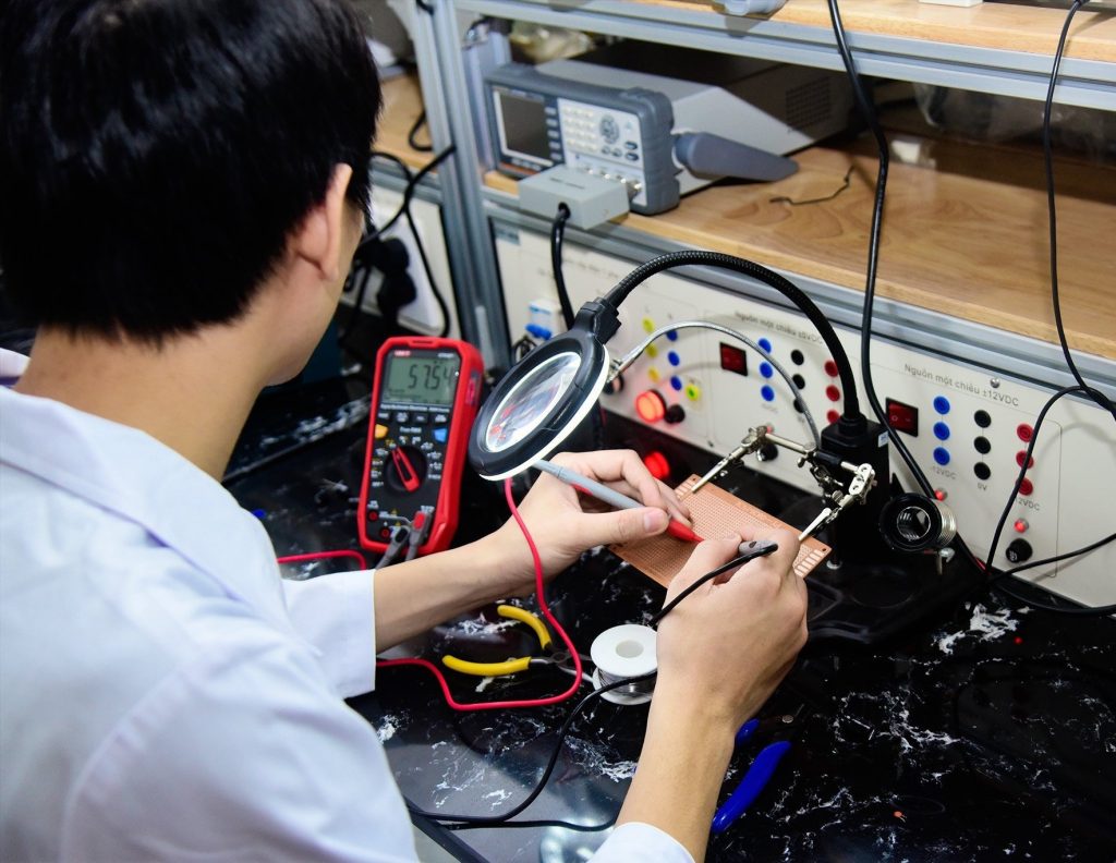 thiết bị dạy nghề công nghệ bán dẫn