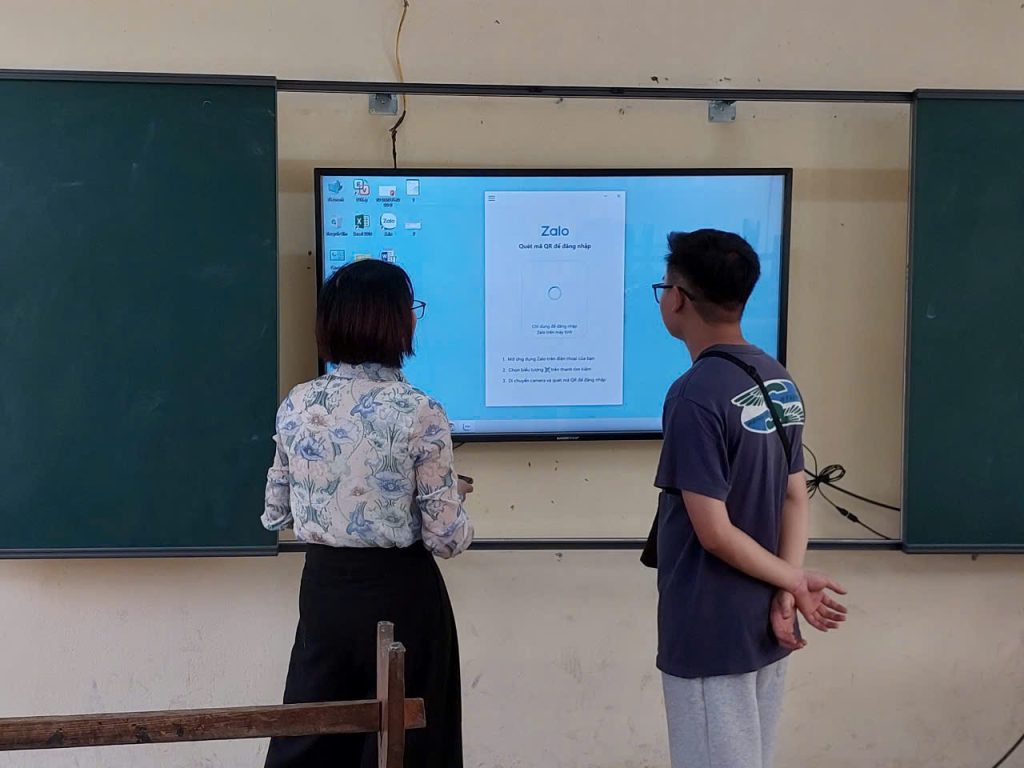 Khung tương tác - biến tivi thành màn hình cảm ứng